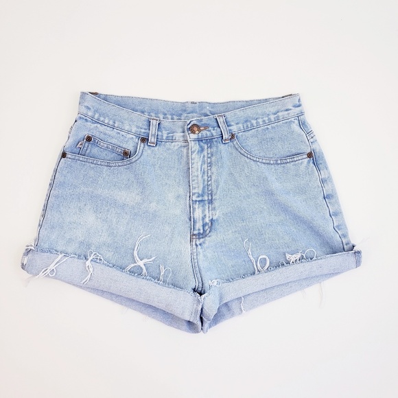 🚫SOLD🚫 Vintage High Rise Mom Jean Short - Picture 3 of 7